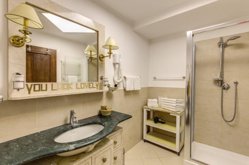 Apartment Apollo Colosseo *